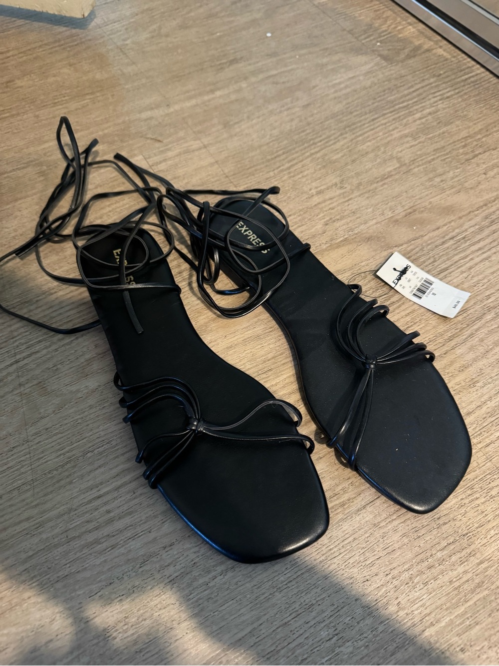NWT Express Black Lace-Up Strappy Flat Sandals sz 10